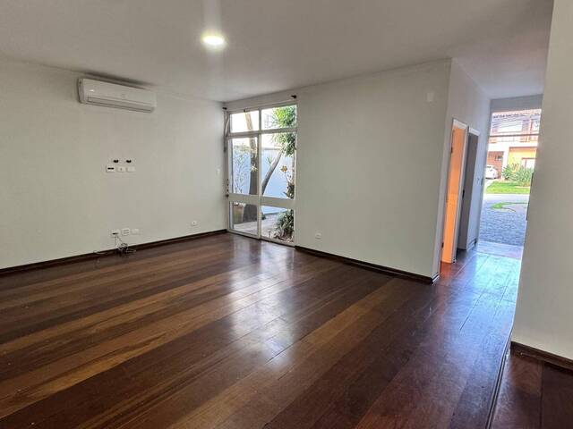 #CA0255 - Casa para Locação em Santana de Parnaíba - SP